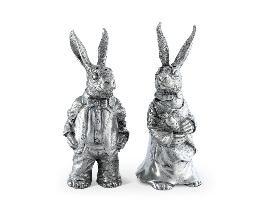 Vagabond House Garden Friends Dressed Rabbits Salt & Pepper Set R116B