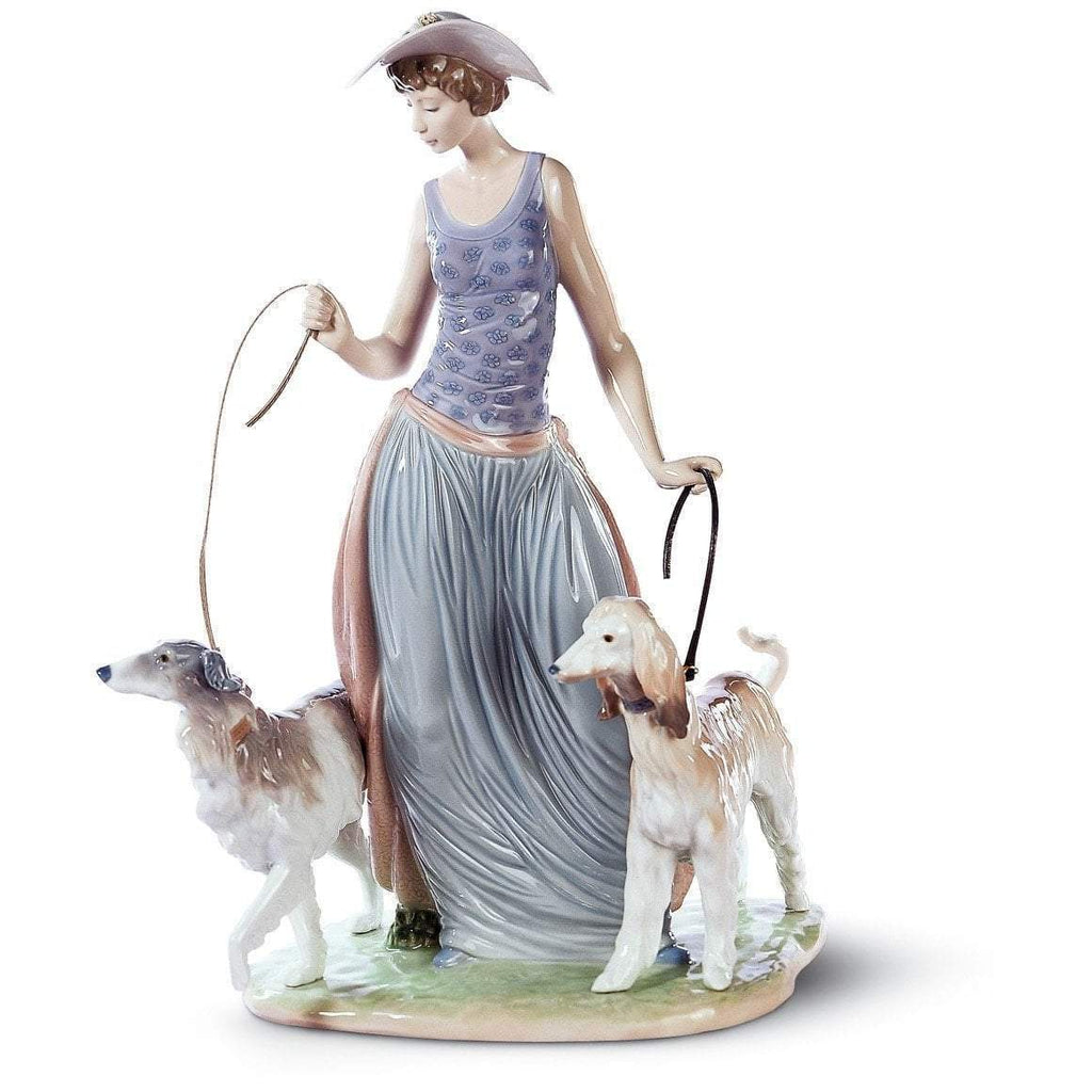 Lladro Elegant Promenade Figurine 01005802